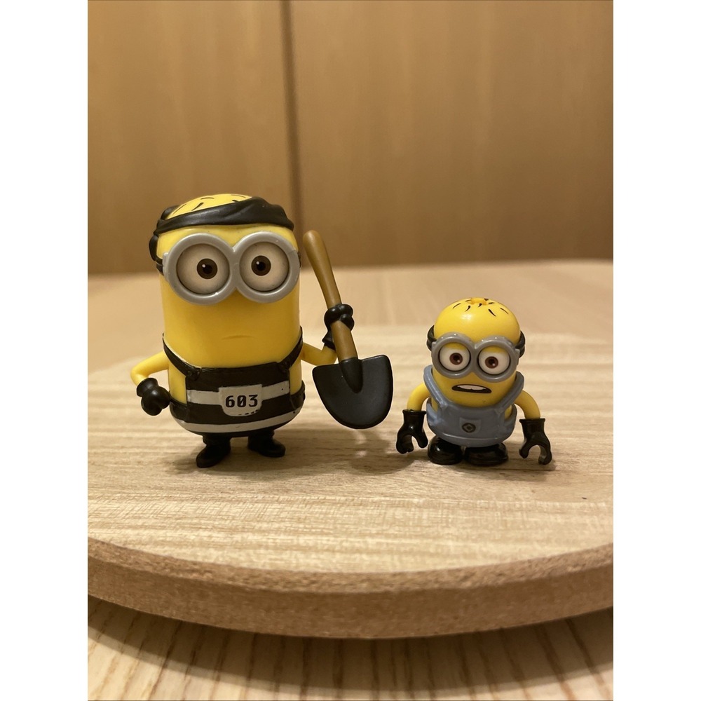 Lot 2 Despicable Me Minions Thinkway Prisoner #603 Mega‎ Construx Figure PVC